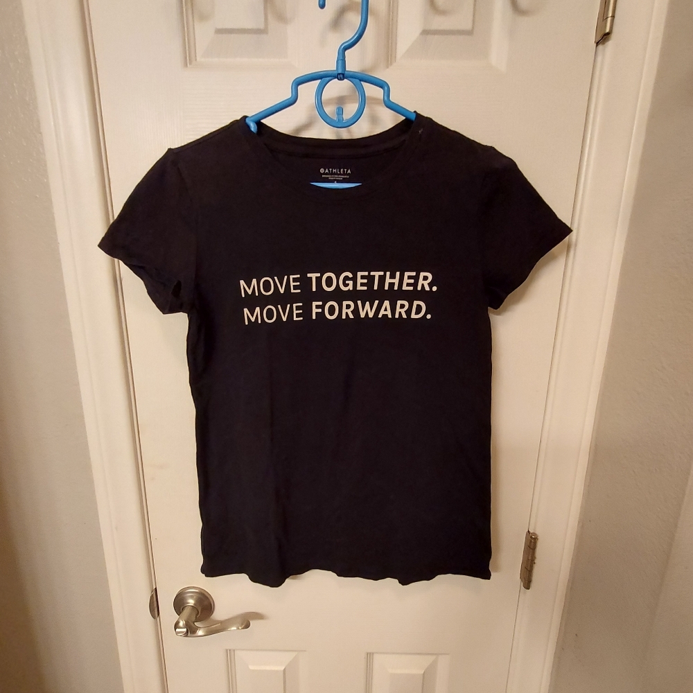 Athleta tshirt